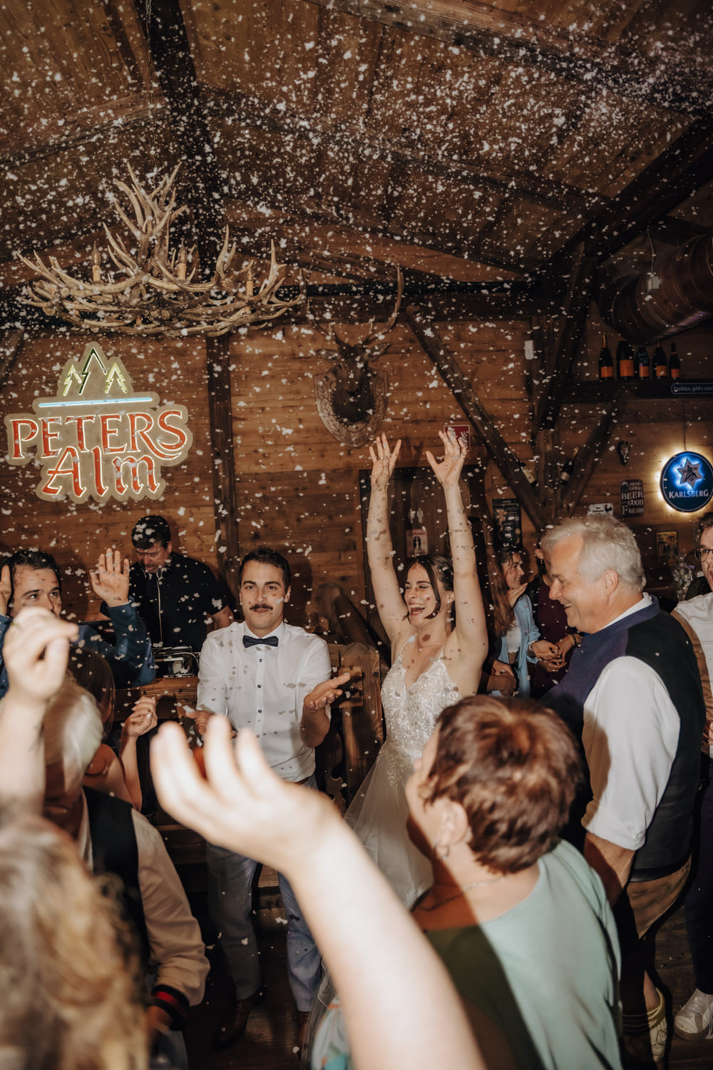 lavie-enrose-hochzeitsfotografie-saarland-alm-bexbach-party